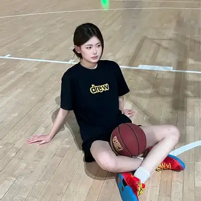 于坤国